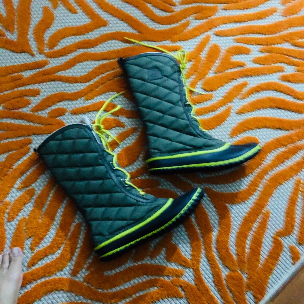 Sorel out n about tall duck boot green